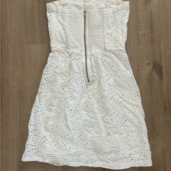 Size 2 GAP white strapless eyelet dress - Picture 6 of 7